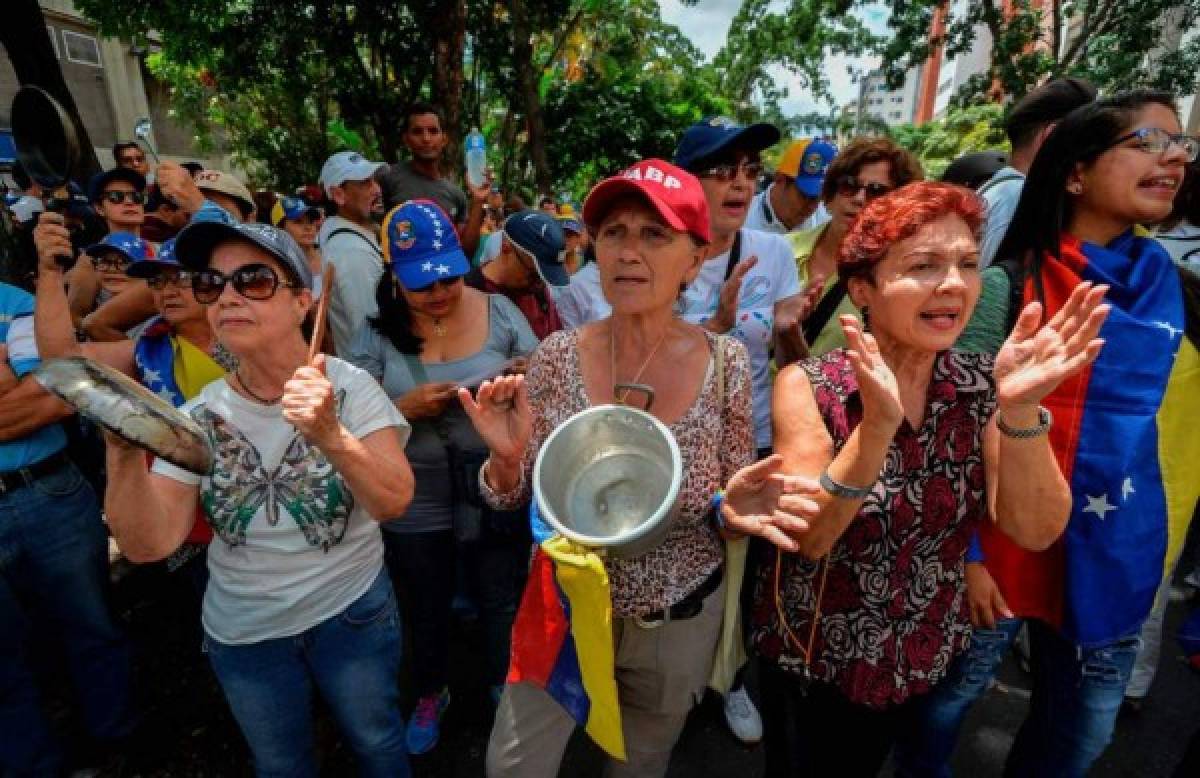 Murió hombre que había sido quemado en protesta opositora en Venezuela