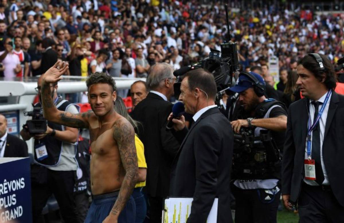 'Vine aquí por un gran reto. ¡París es mágico!', dice Neymar en el Parque de los Príncipes