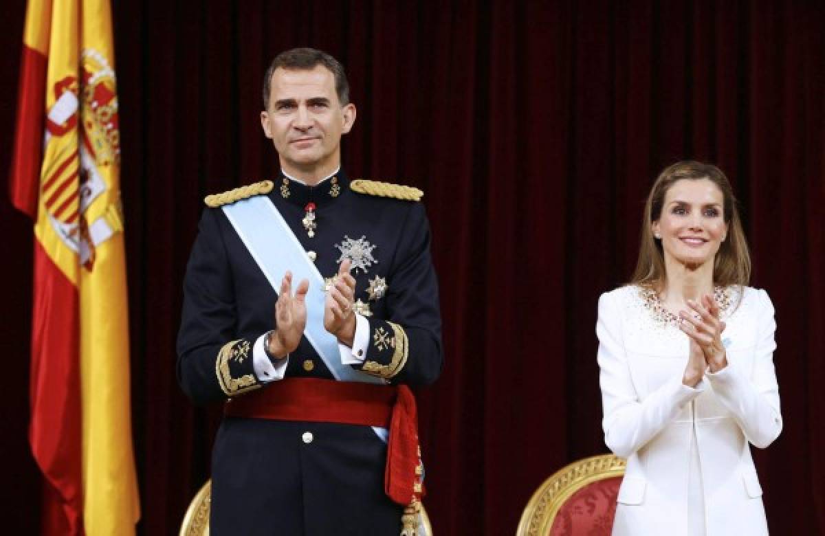 Felipe VI y Letizia realizarán primera visita al papa Francisco