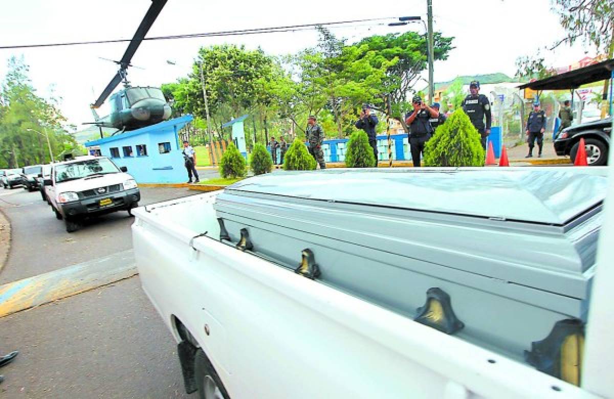 Repatrian 11 catrachos muertos en la masacre de Cadereyta