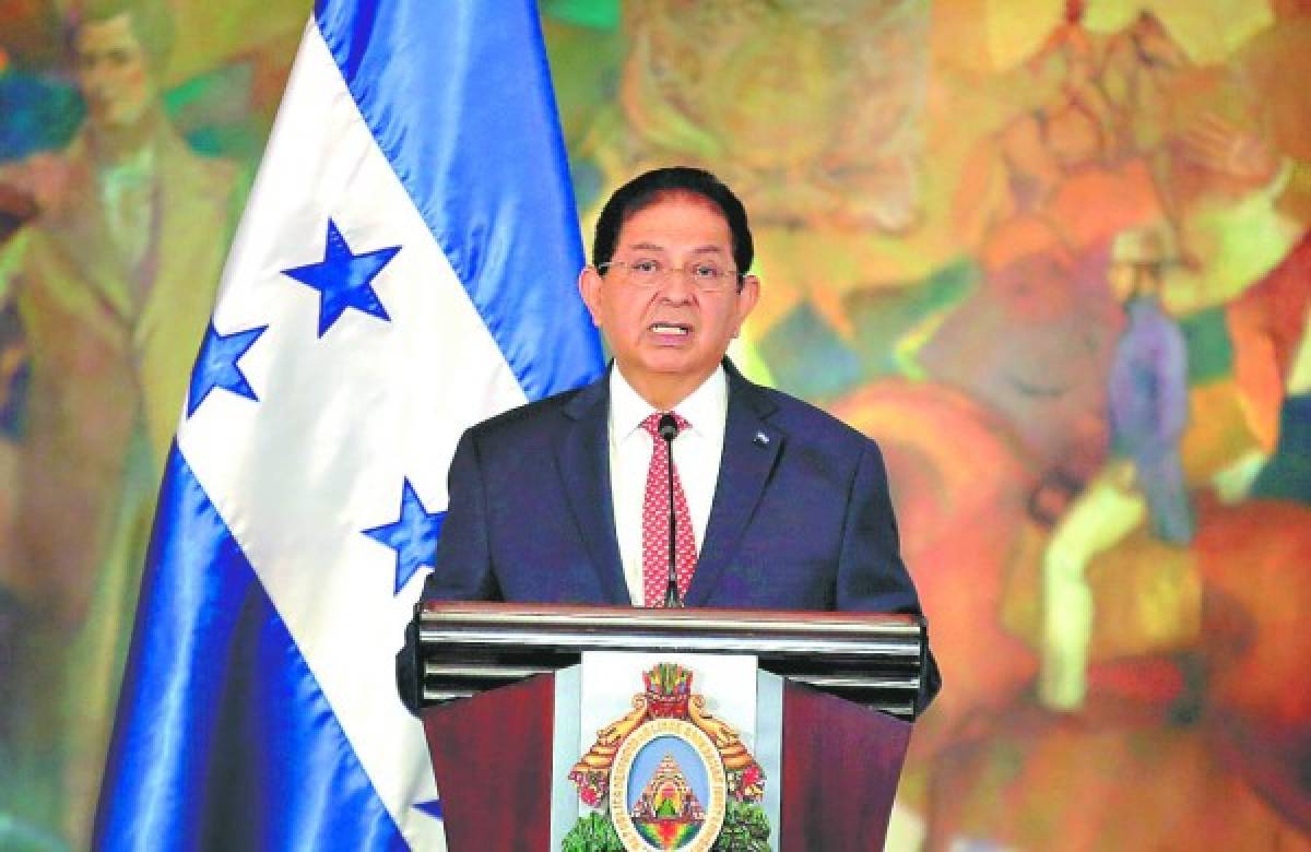 Informe establece que déficit fiscal en 2016 fue del 2.6% en Honduras