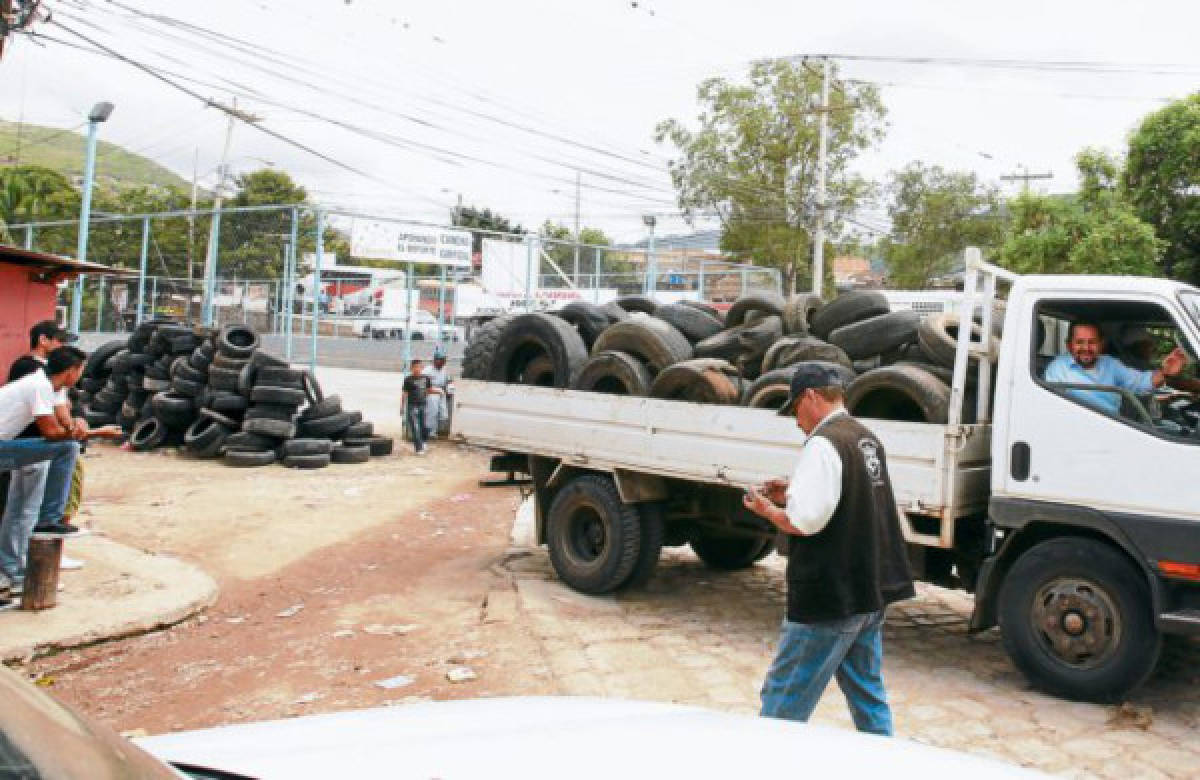 Retomarán operativos de recolección de llantas en Tegucigalpa