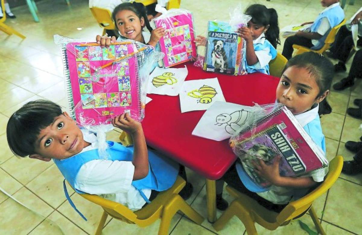 Un centenar de niños reciben apoyo para su educación