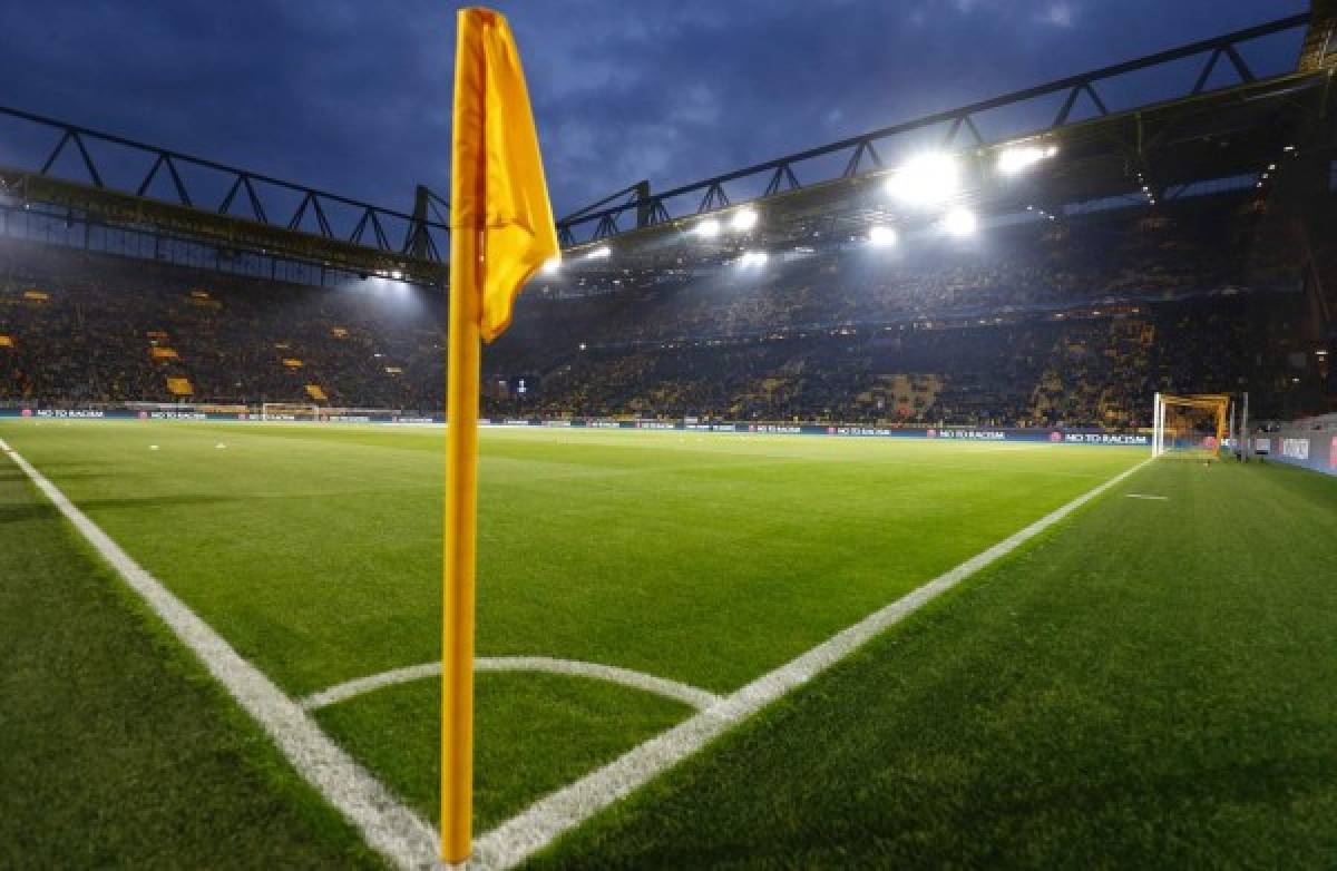 Aplazado al miércoles el Borussia Dortmund-Mónaco tras atentado al autobús del Dortmund