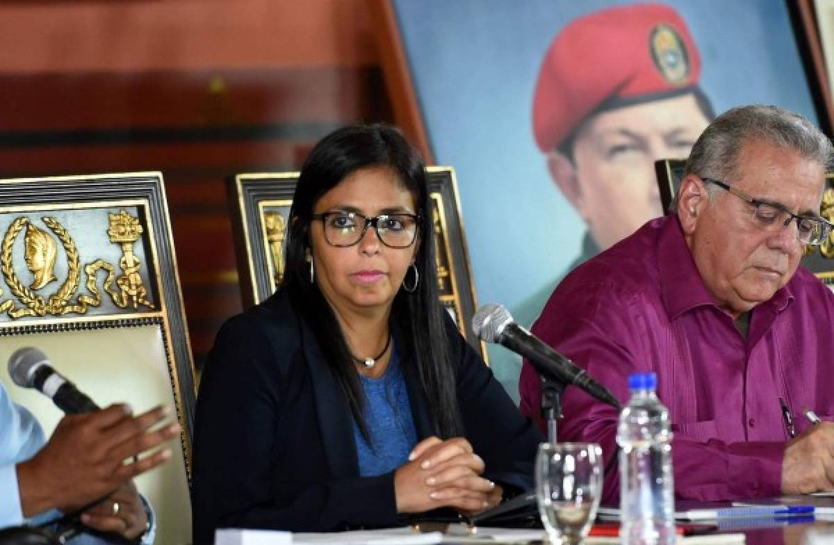 La Constituyente, presidida por la excanciller Delcy Rodríguez, activará además una Comisión de la Verdad que, según Maduro, investigará los 'crímenes de la derecha' en las protestas. Foto: AFP.