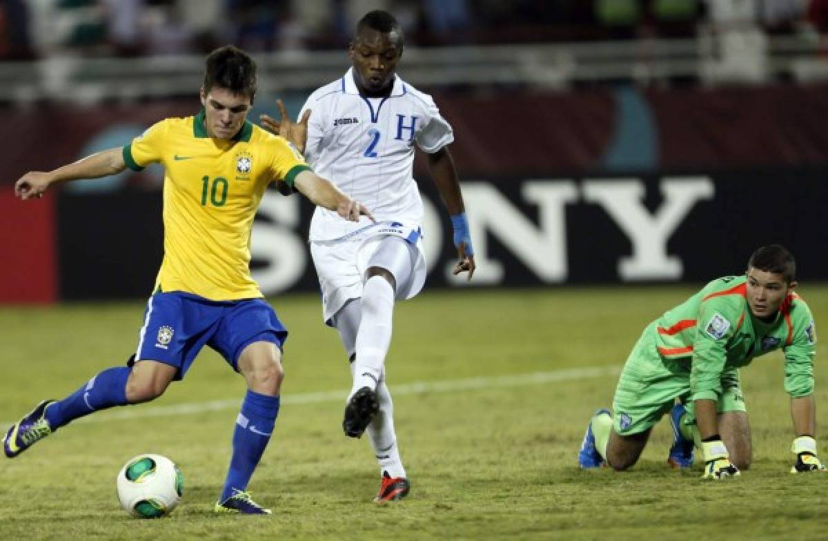 Honduras venció a Brasil con gol de Pereira