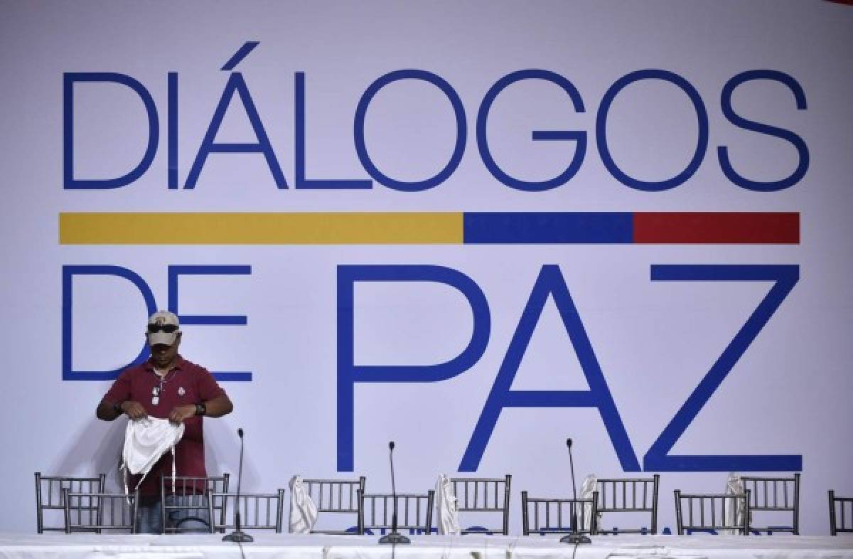 Colombia: Santos suspende viaje a Quito de negociadores de paz con ELN