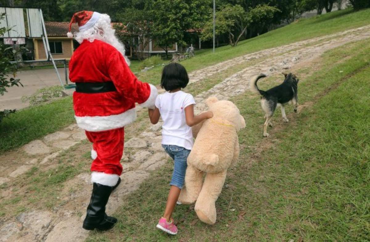 Honduras: Hicimos felices a niñas que carecen de la protección de sus familiares