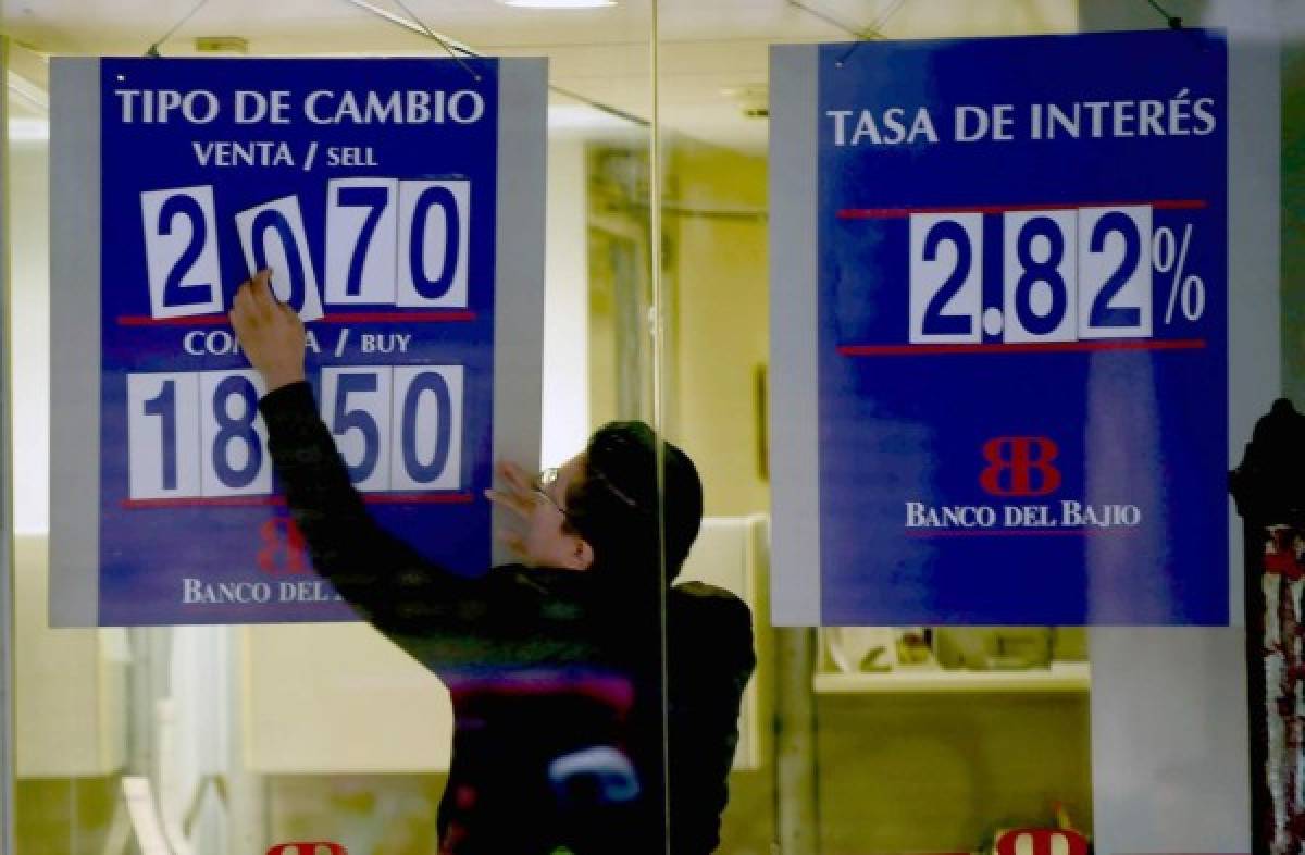 Peso mexicano se desploma 7.64% luego de triunfo de Trump en EEUU