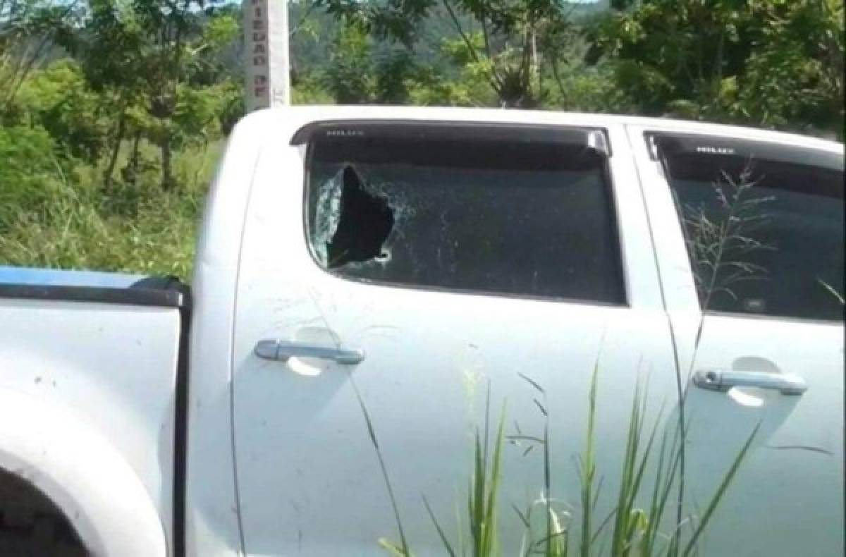El automotor de la víctima quedó con las ventanillas rotas tras el mortal ataque. (Foto: El Heraldo Honduras, Noticias de Honduras)