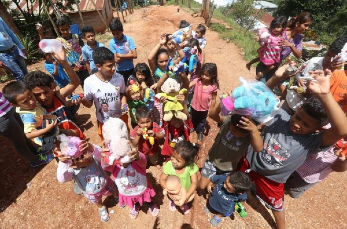 Durante la jornada solidaria se ha beneficiado a más de 400 niños. Foto:Alex Pérez/El Heraldo