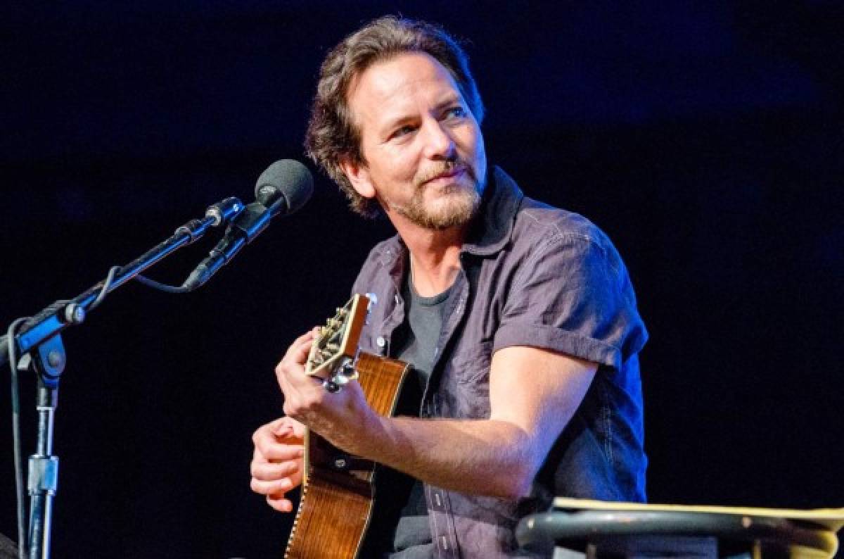 Eddie Vedder ofreció un tributo a Chris Cornell en Ámsterdam