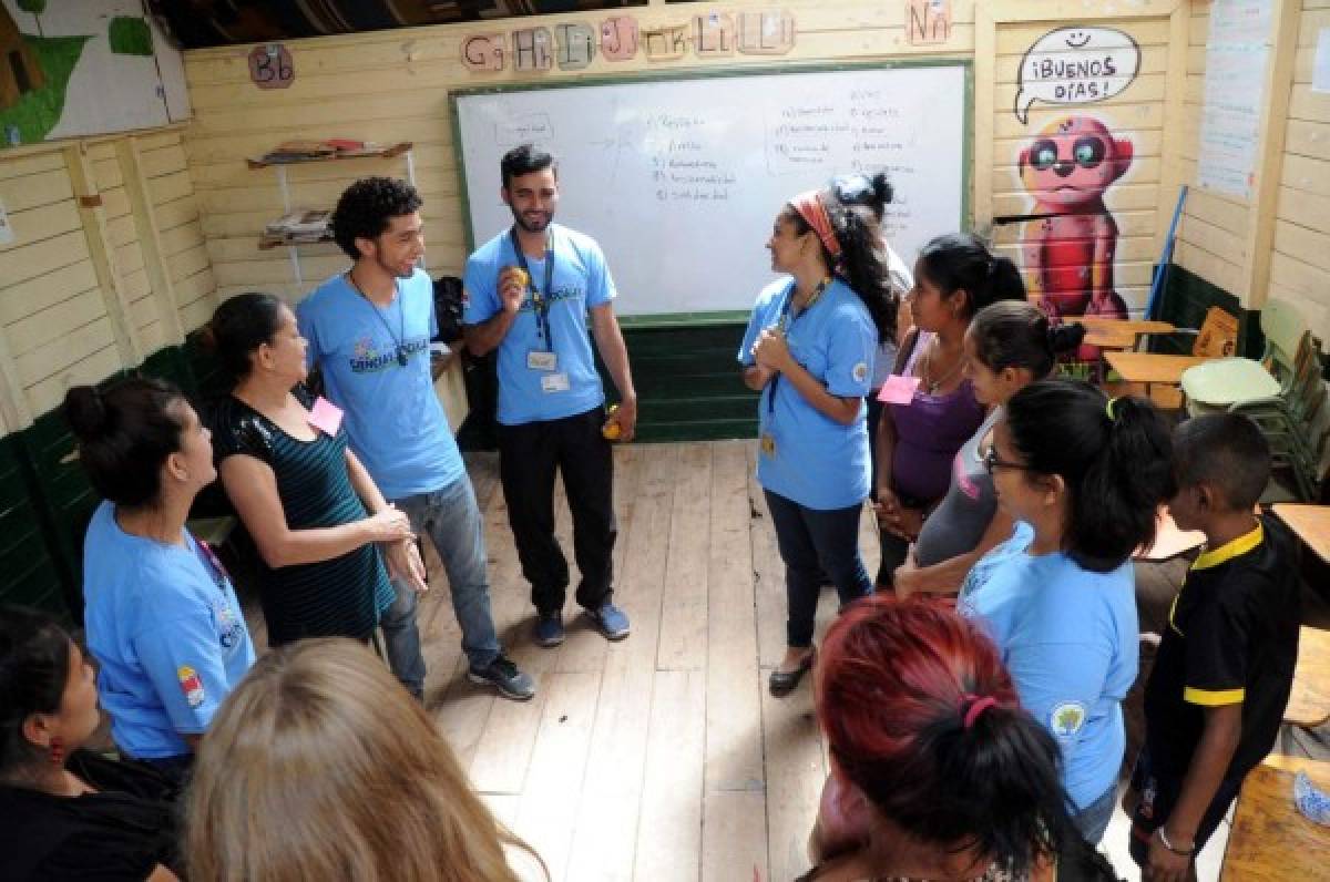 Crean escuelitas para padres de familia en La Isla y La Bolsa de la capital de Honduras