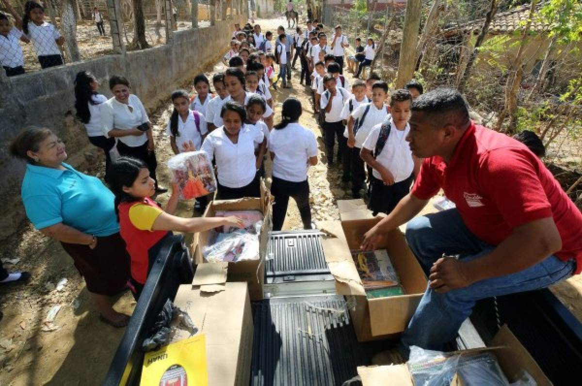 La Maratón del Saber plasma 400 sonrisas en seis caseríos de la zona sur de Honduras