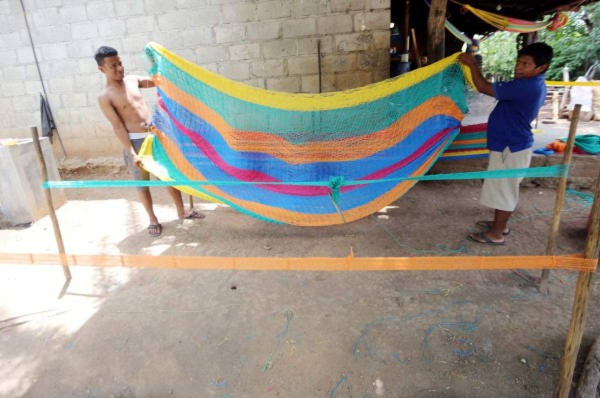 Las hamacas, una labor artesanal en la Rinconada al sur de Honduras