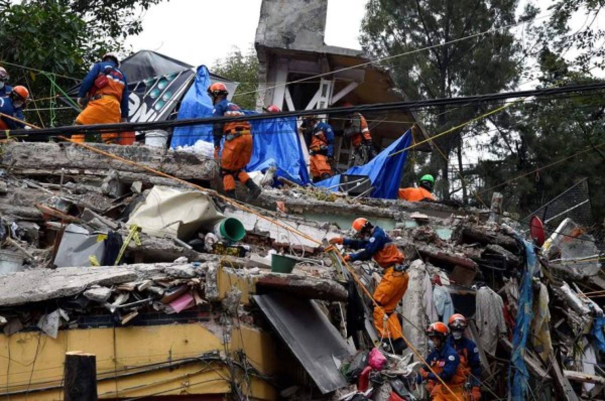 Esperanza de rescatar sobrevivientes de sismo en México rebasa expectativas