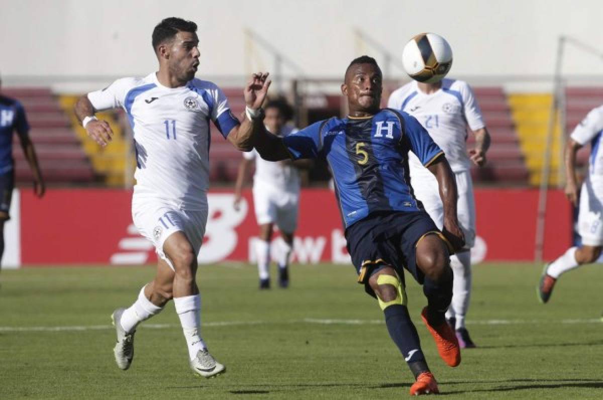 Selección de Honduras vence a El Salvador con doblete de Rubilio Castllo en la Copa Centroamericana