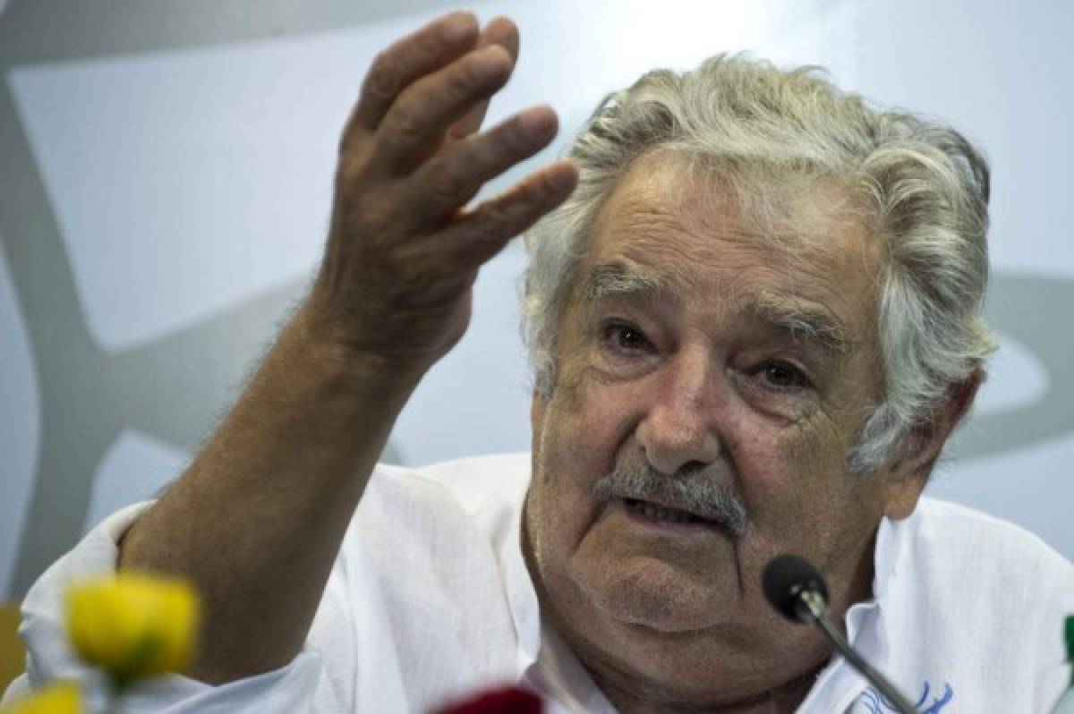 Pepe Mujica deja presidencia con fuerte popularidad y asuntos pendientes