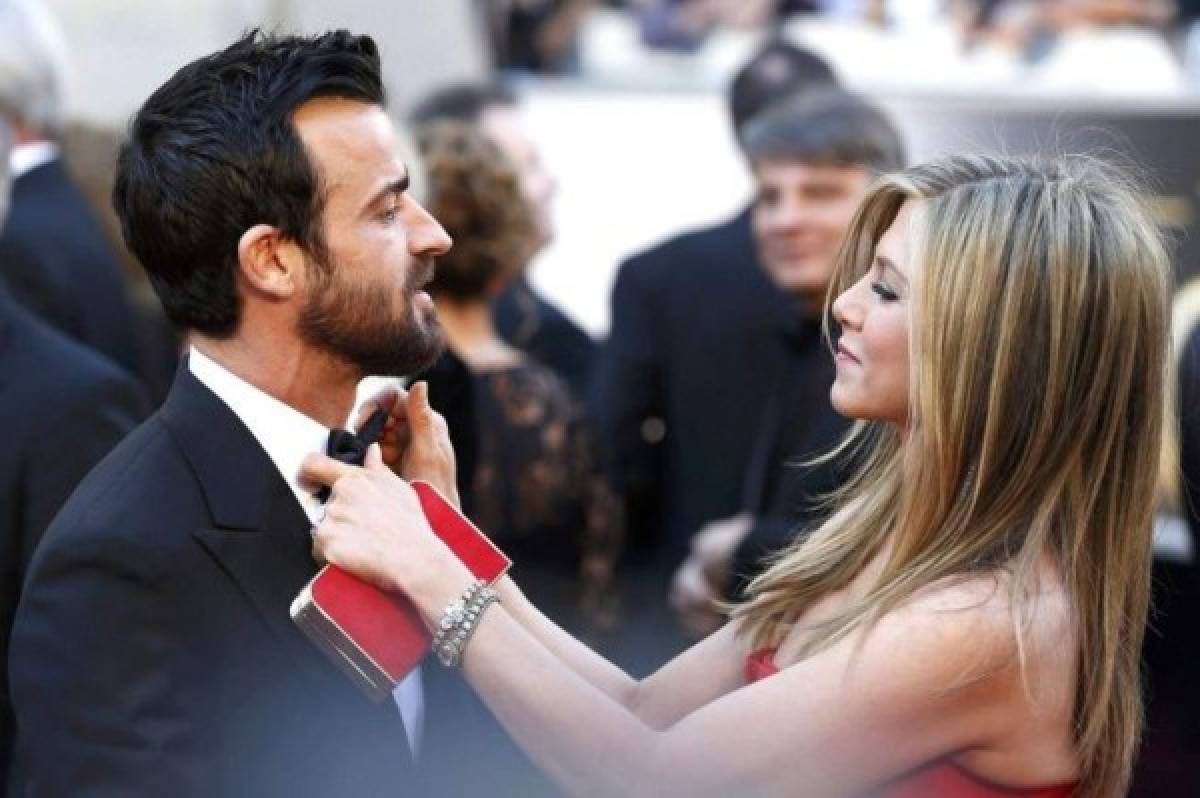 Jennifer Aniston sufre igual que Jolie al darse cuenta de la infidelidad de su esposo