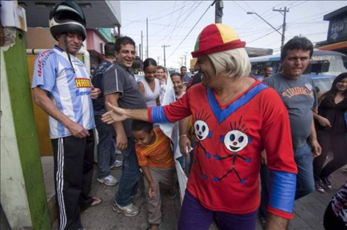 Payaso reelecto diputado con 1 millón de votos en Brasil