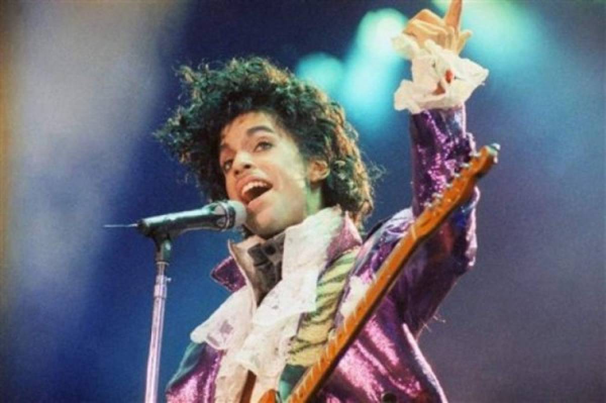 Prince sufría de dolores de garganta y estómago, dice chef