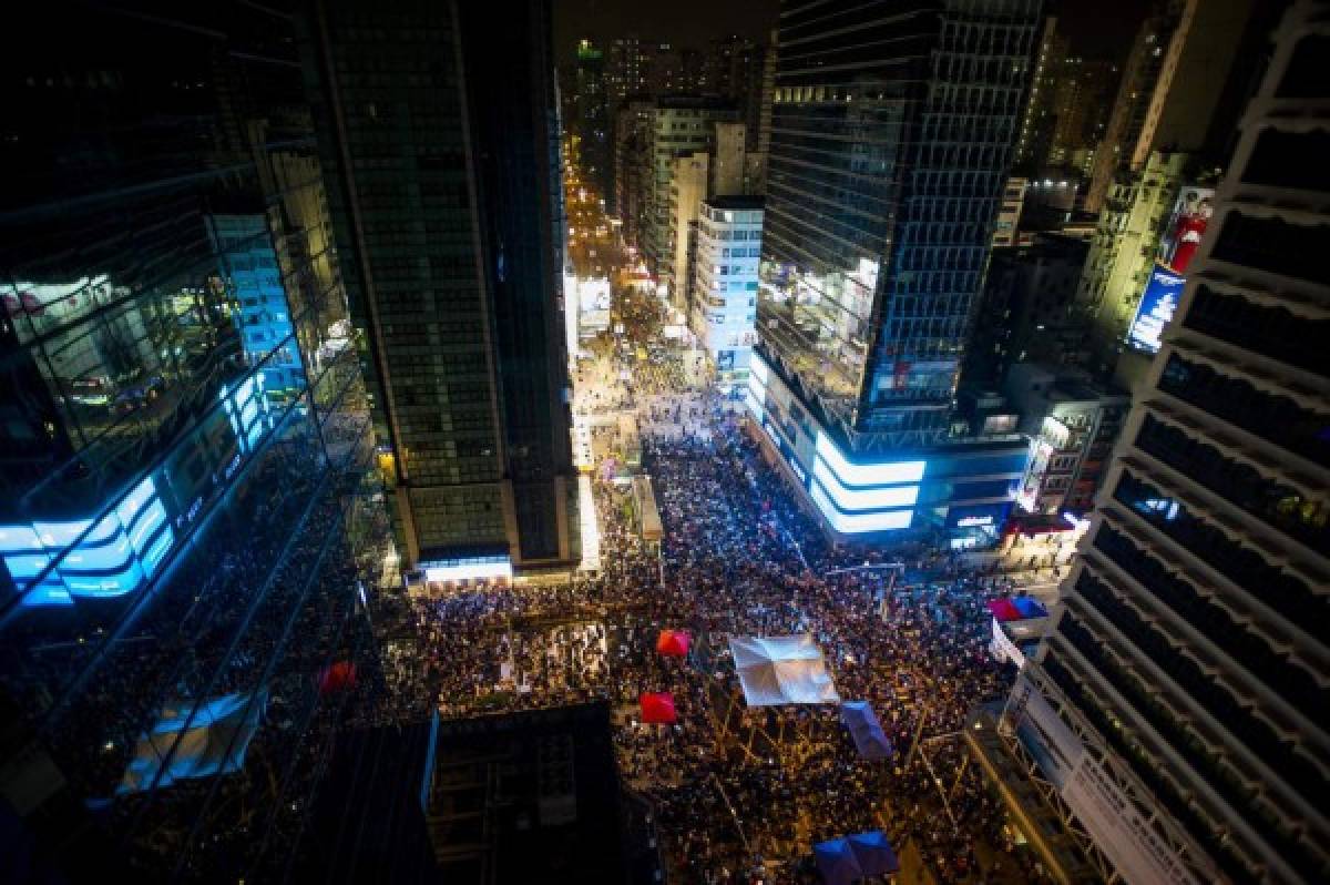 Protestas en Hong Kong buscan doblegar a Pekín
