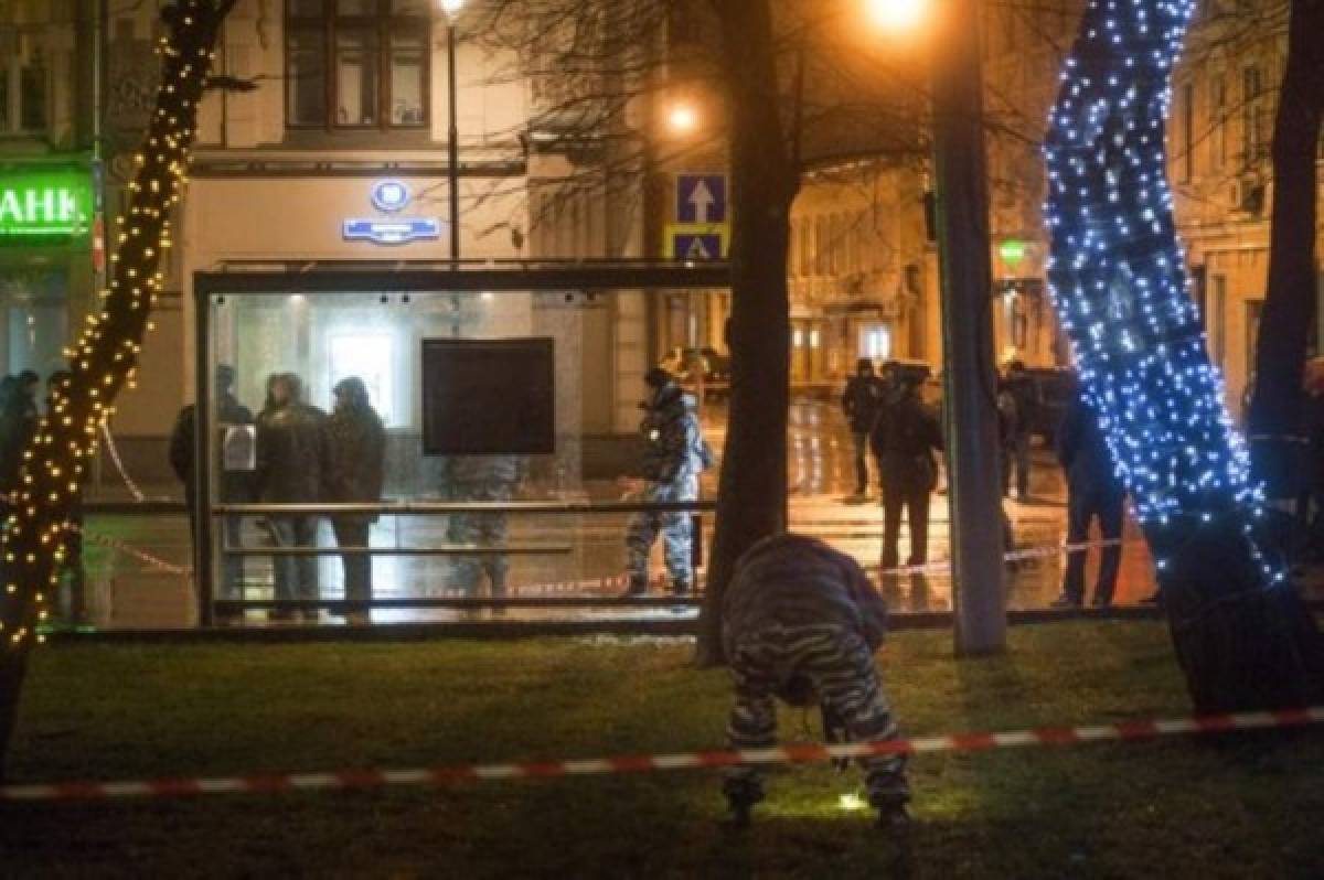 Cuatro heridos por un 'explosivo casero' en una parada de bus en Moscú