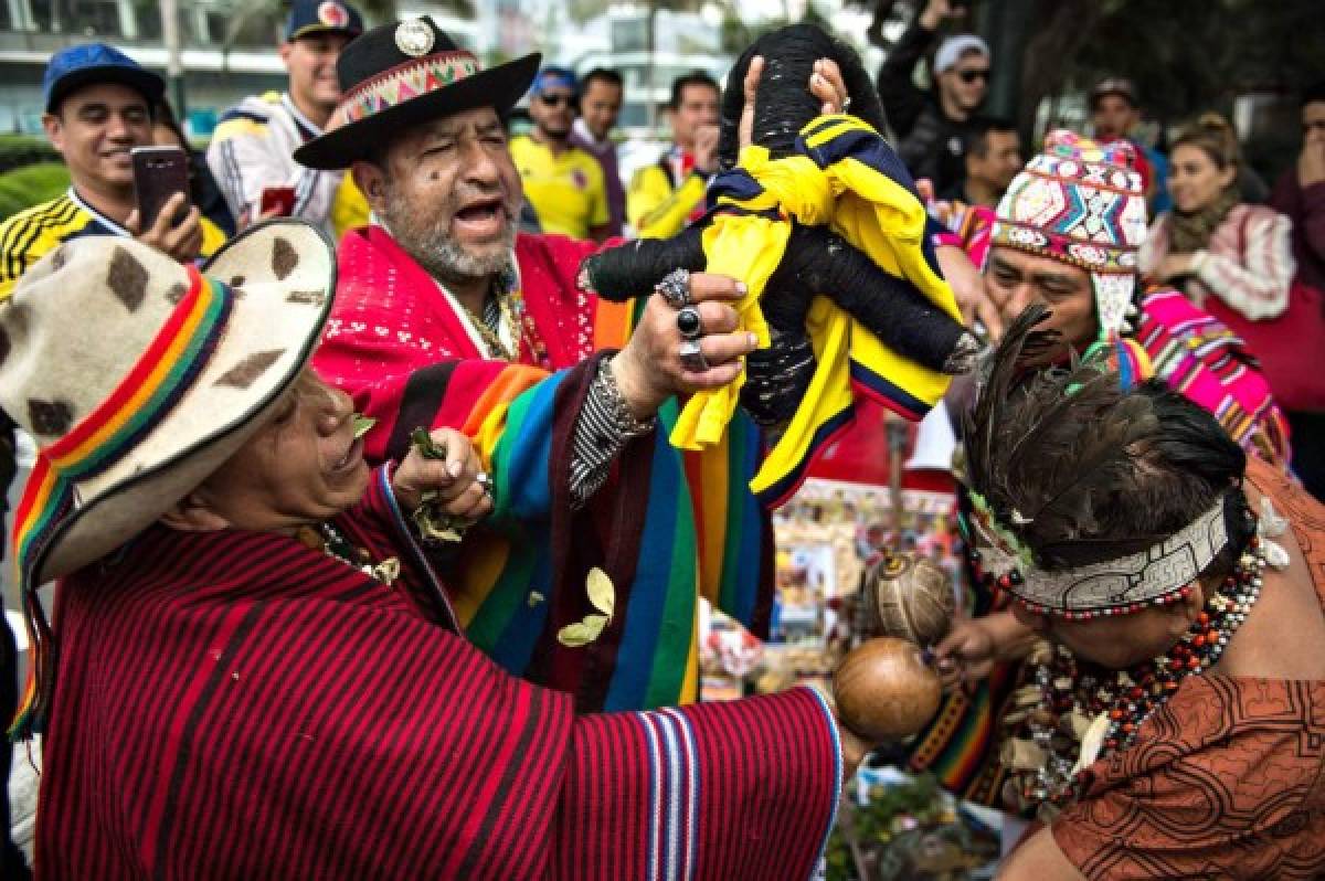Chamanes pronostican triunfo de Perú ante Colombia
