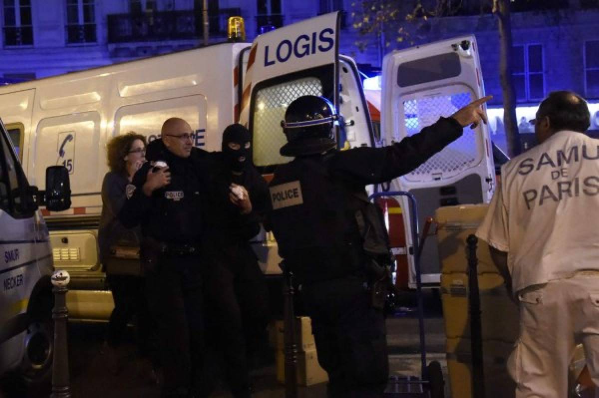 Escenas de apocalipsis en París tras atentados