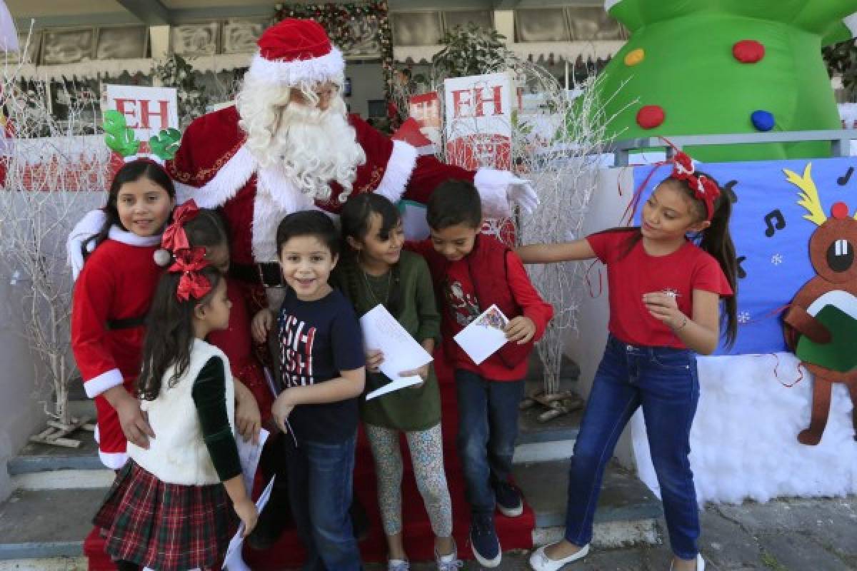 Santa recibe primeras cartas de sus nietecitos