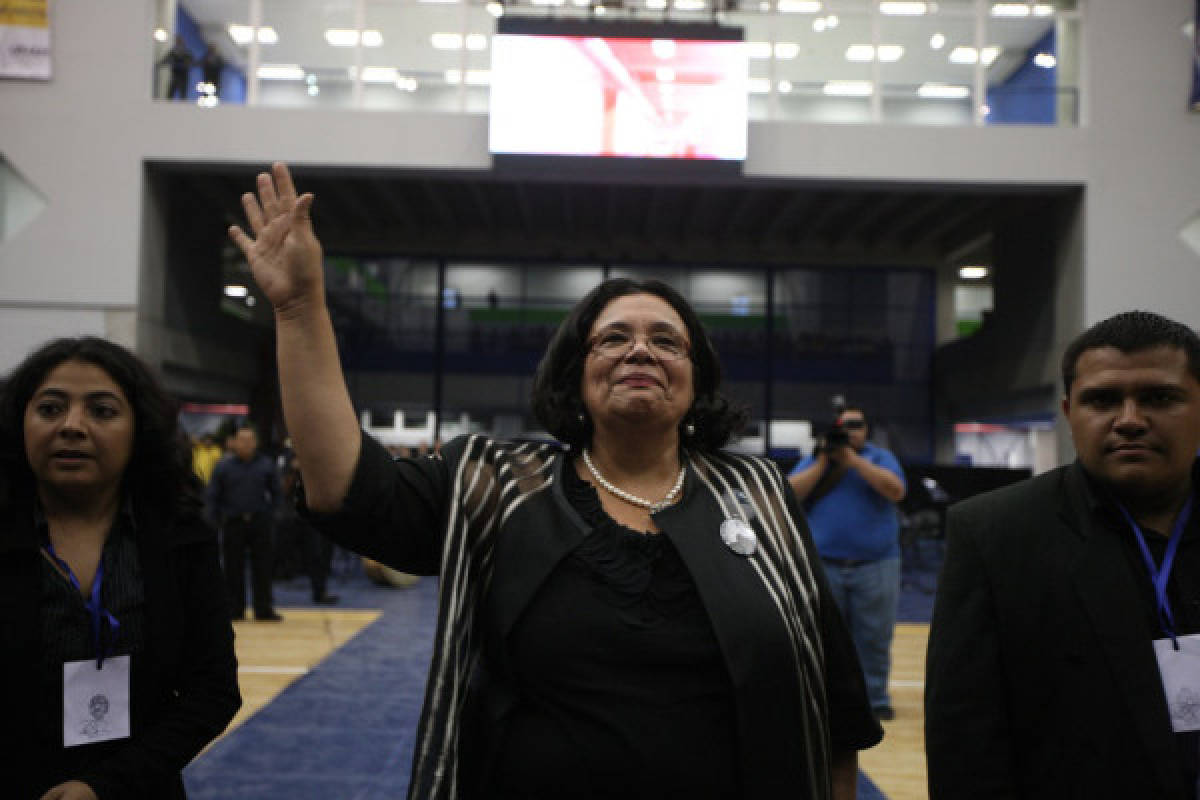 UNAH inaugura en Honduras el polideportivo más grande de CA