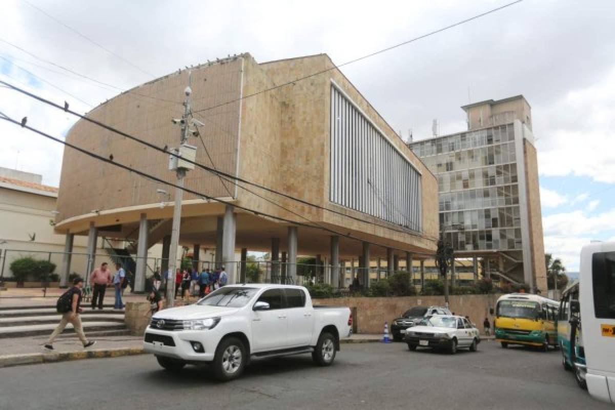 Adobe y piedra sostienen la historia de 10 insignes edificios en la capital de Honduras