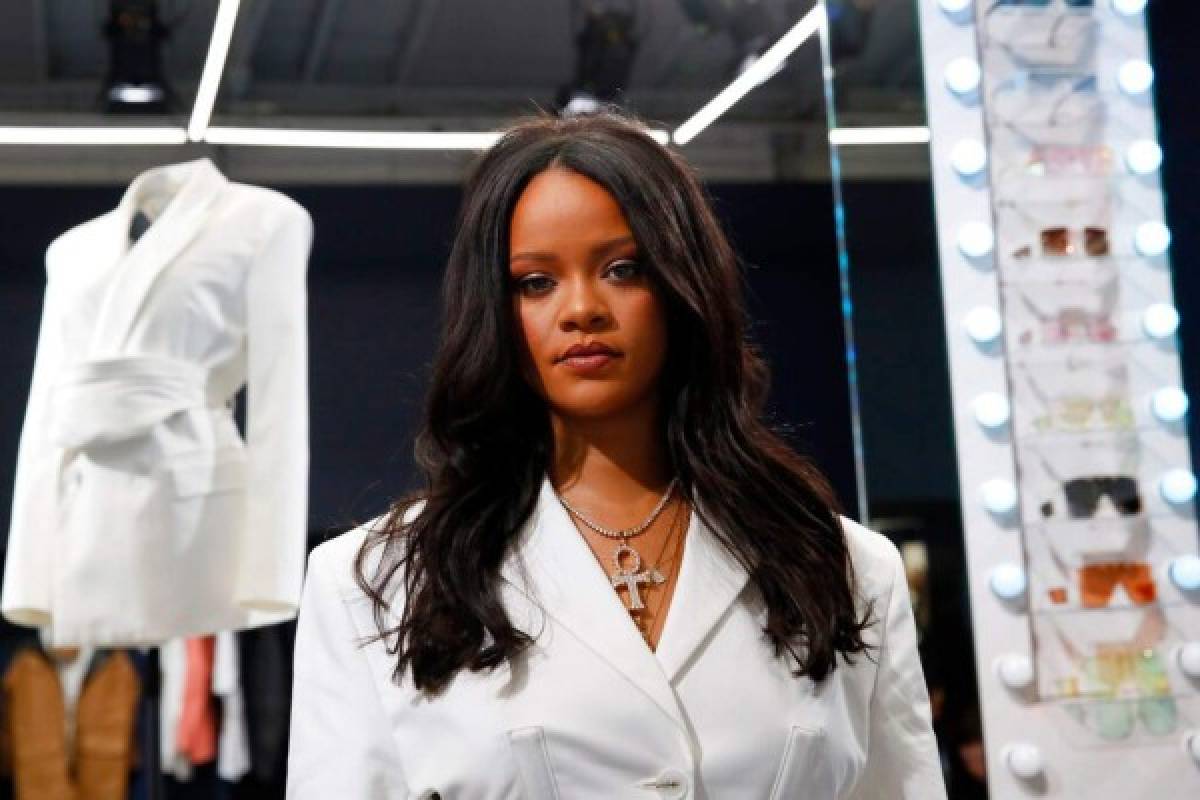 Rihanna se convierte en la cantante más rica del mundo