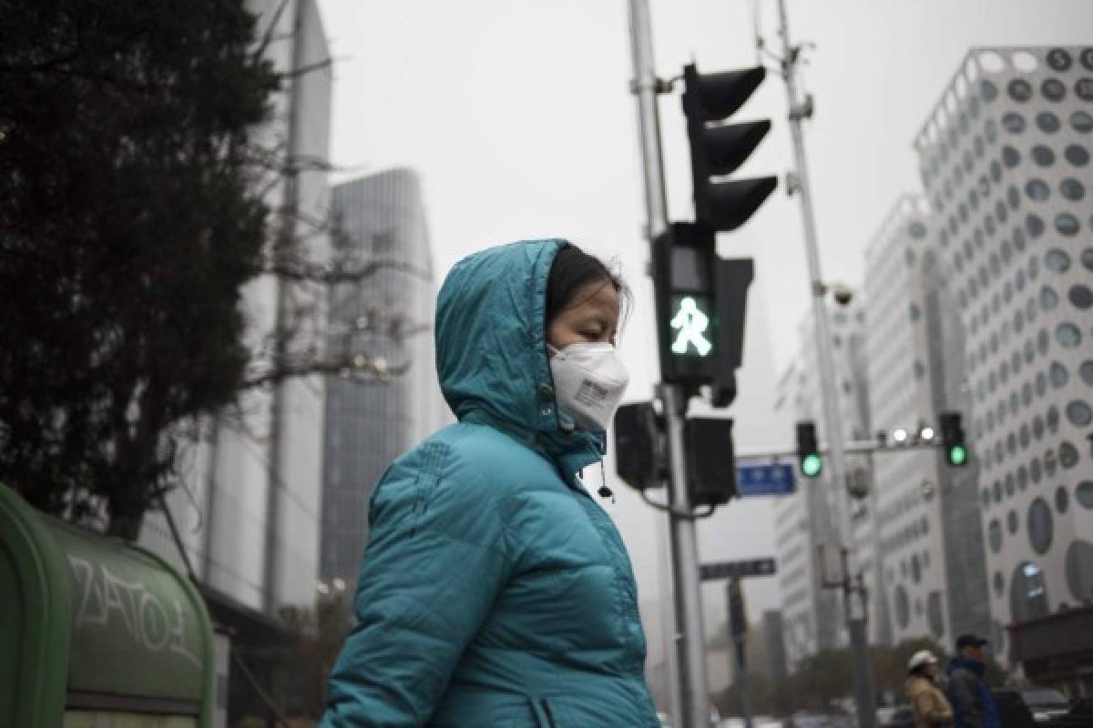 Espesa niebla cubre China ante inicio de invierno   