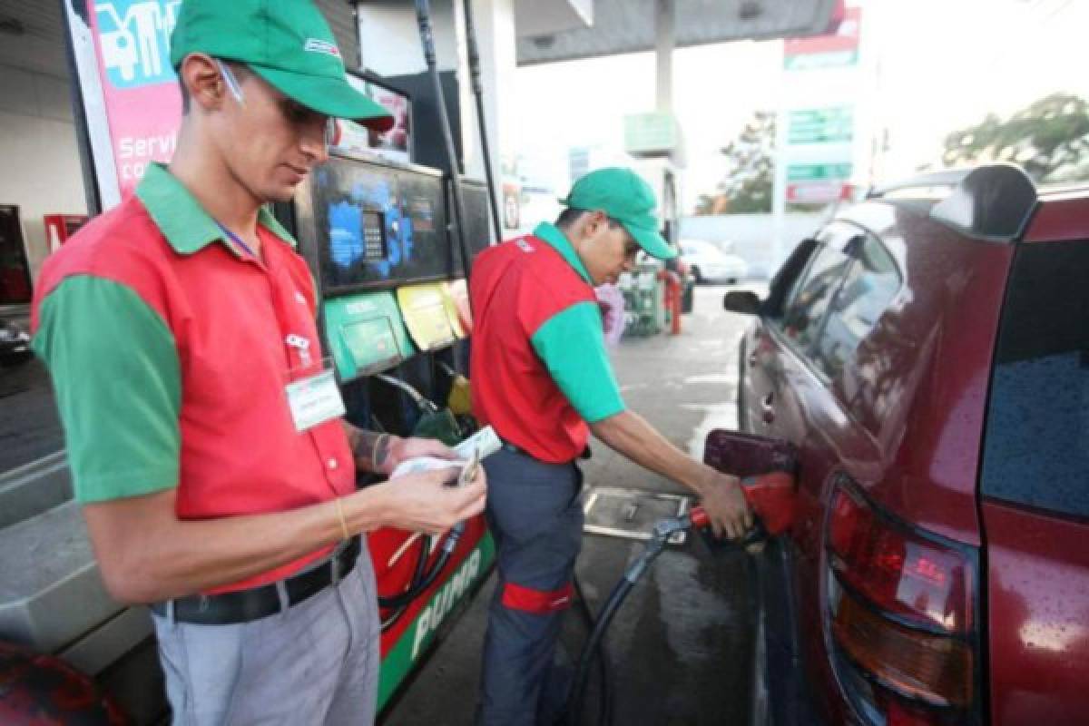 Combustibles bajarán de precio este lunes 20 de marzo