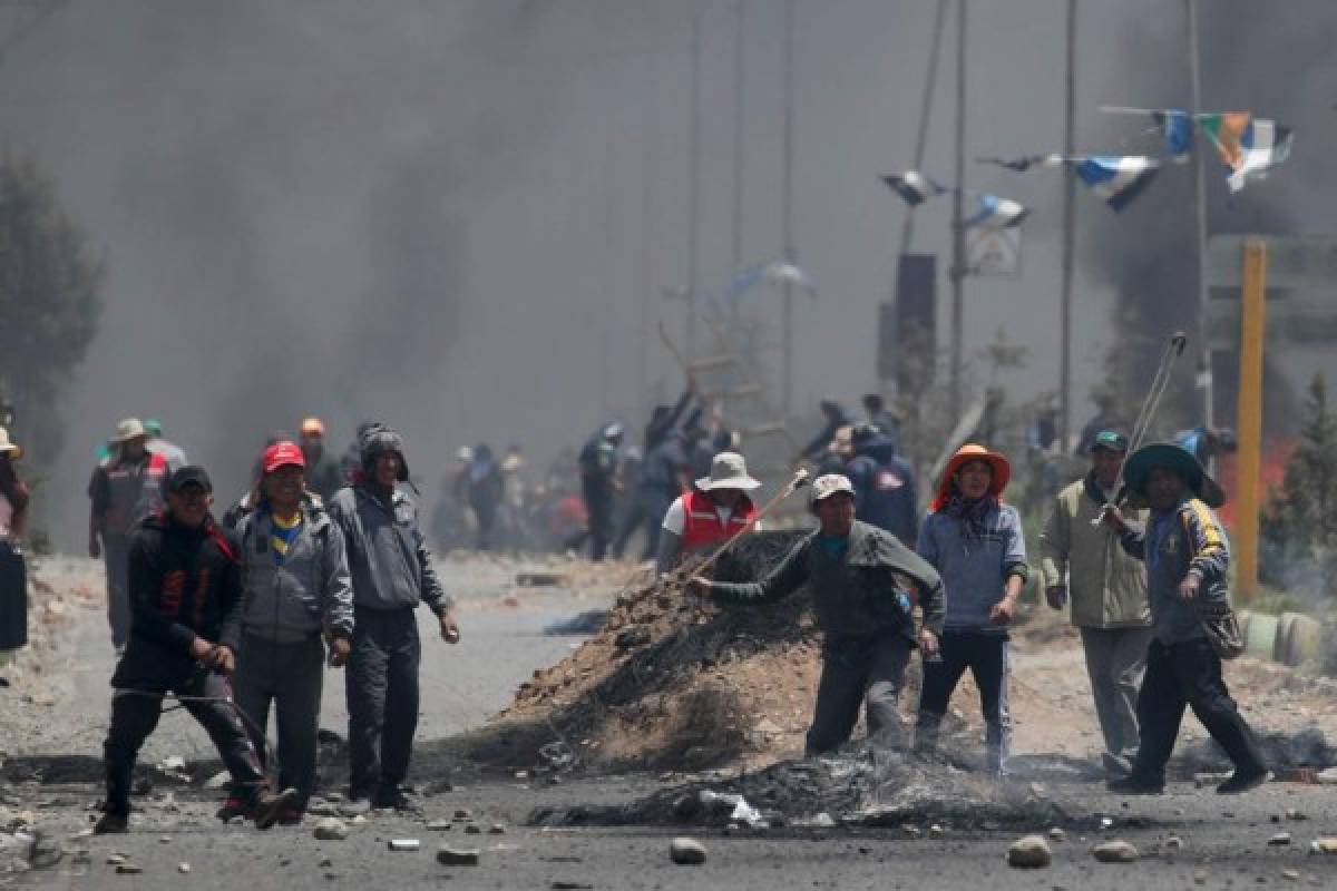 Tres muertos tras tensa jornada en una Bolivia sumergida en caos