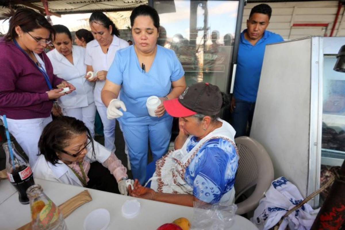 Titánica labor de rescate en el mayoreo