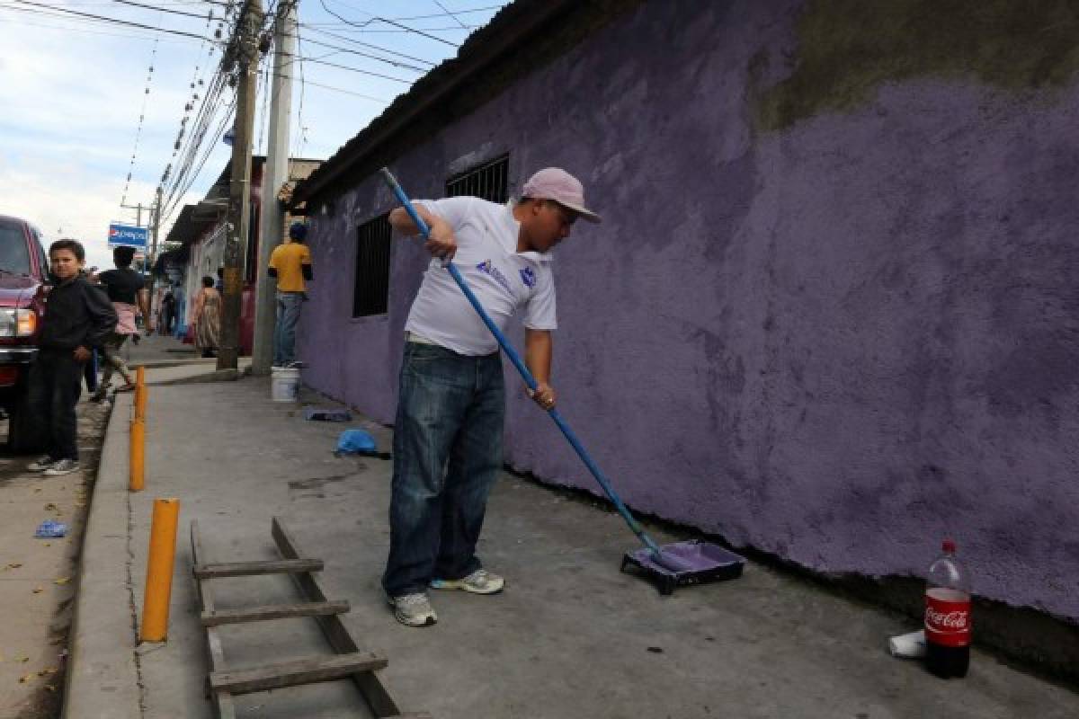 Pintado de 700 casas mejora ornato en cuatro barrios y colonias