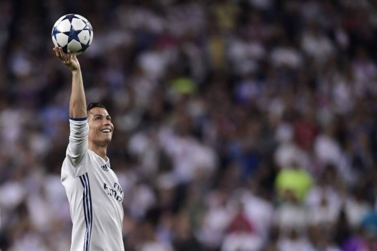Cristiano Ronaldo llegará motivado al clásico español luego de clasificar al Real Madrid a la semifinal de la Champions League (Foto: Agencia AFP)