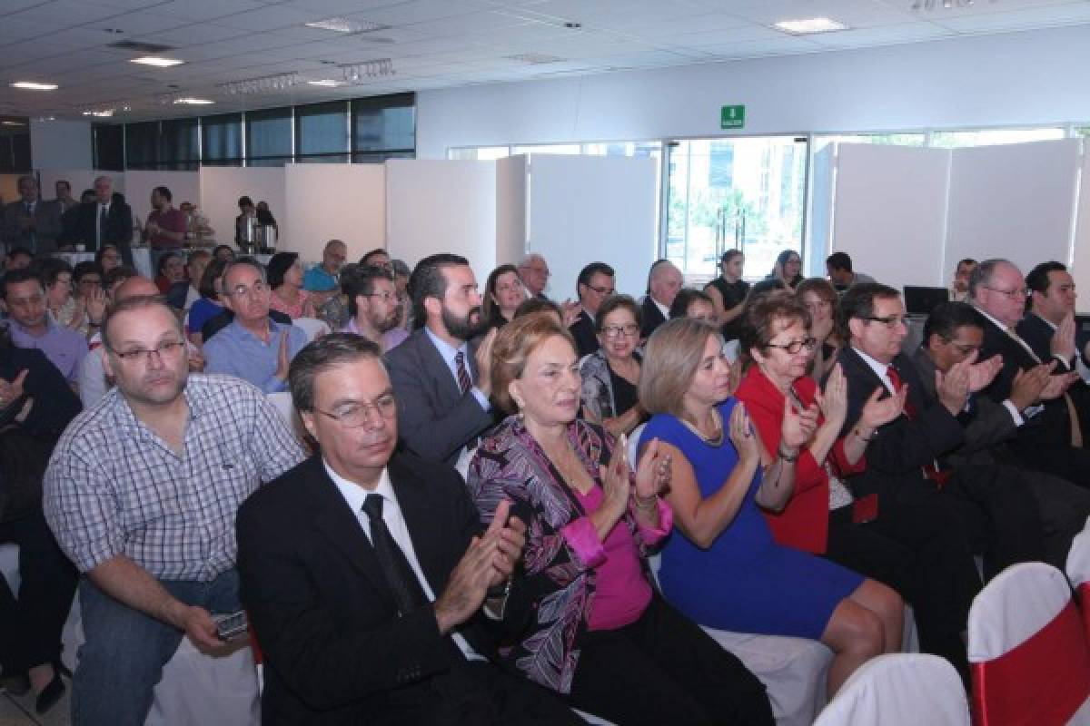 Honor al mérito: Premio Legado de Excelencia otorgado a Gilberto Goldstein