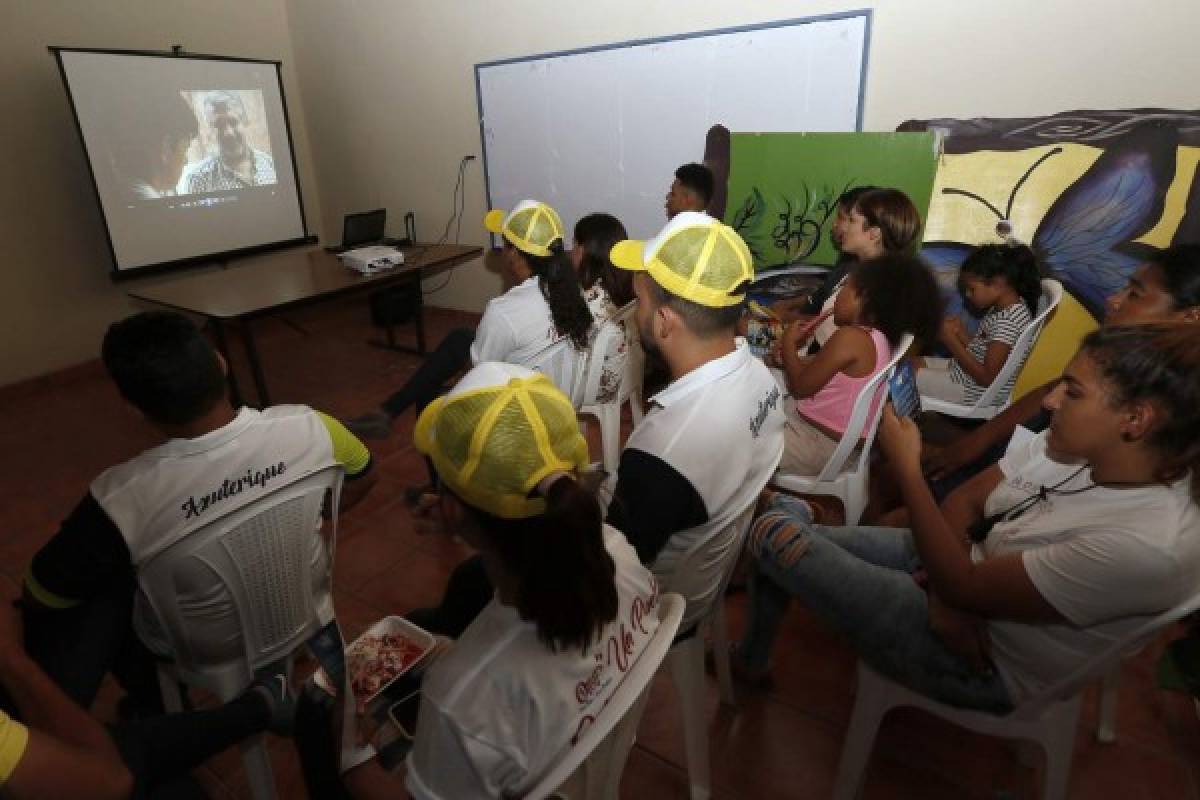 Ajuterique abrazó al cine corto