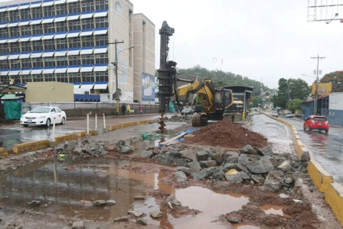 Inicia construcción de tres túneles peatonales en bulevares del Distrito Central