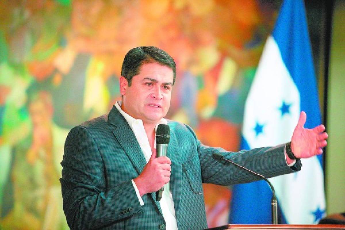 Golpes a la corrupción y el crimen no tienen precedentes: Hernández