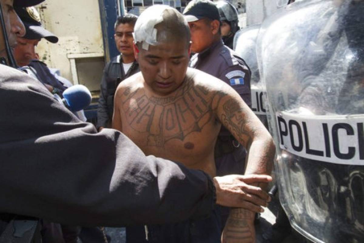 Entre los capturados figura Andy García Vásquez, alias el Fantasma, un líder de la Mara Barrio 18, quien se había fugado de una cárcel de máxima seguridad en noviembre pasado (Foto: AP/ El Heraldo Honduras/ Noticias de Honduras)