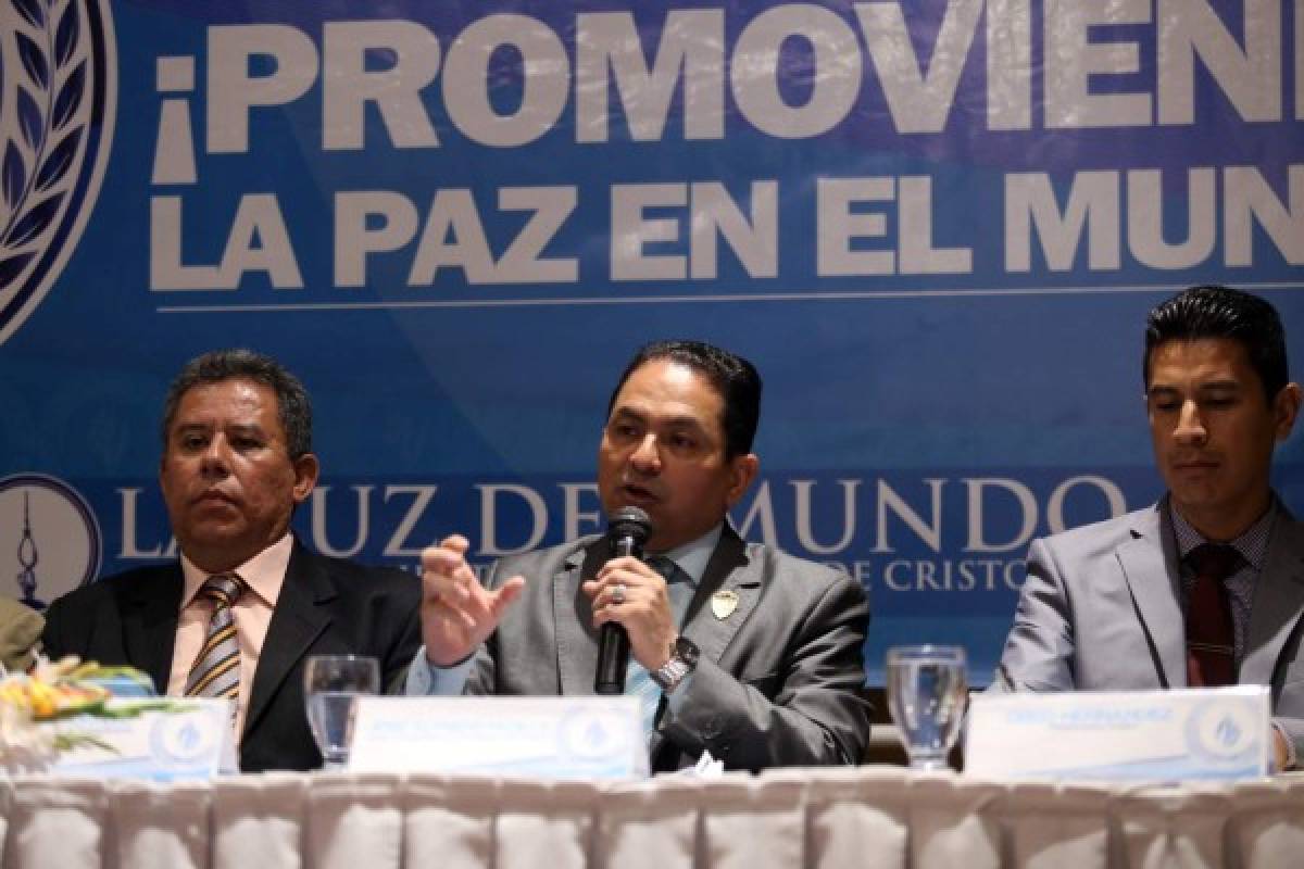 Pastores preparan la quinta Ceremonia Nacional de Bautismo en la capital de Honduras