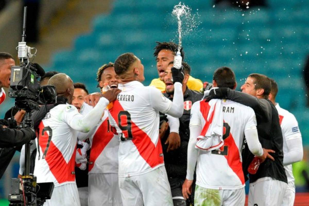 Cae el bicampeón Chile: Perú sacude la Copa América y se cita con Brasil en la final  