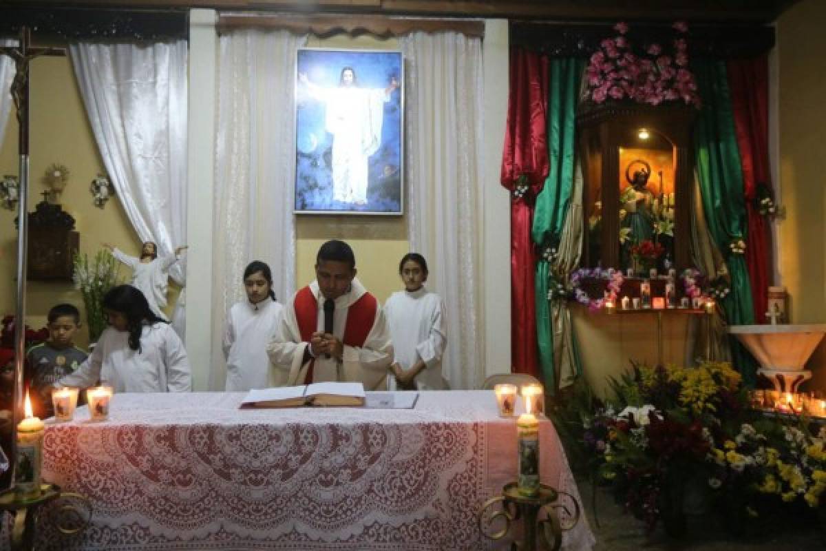 Católicos de la colonia Izaguirre veneran al patrono de las causas imposibles