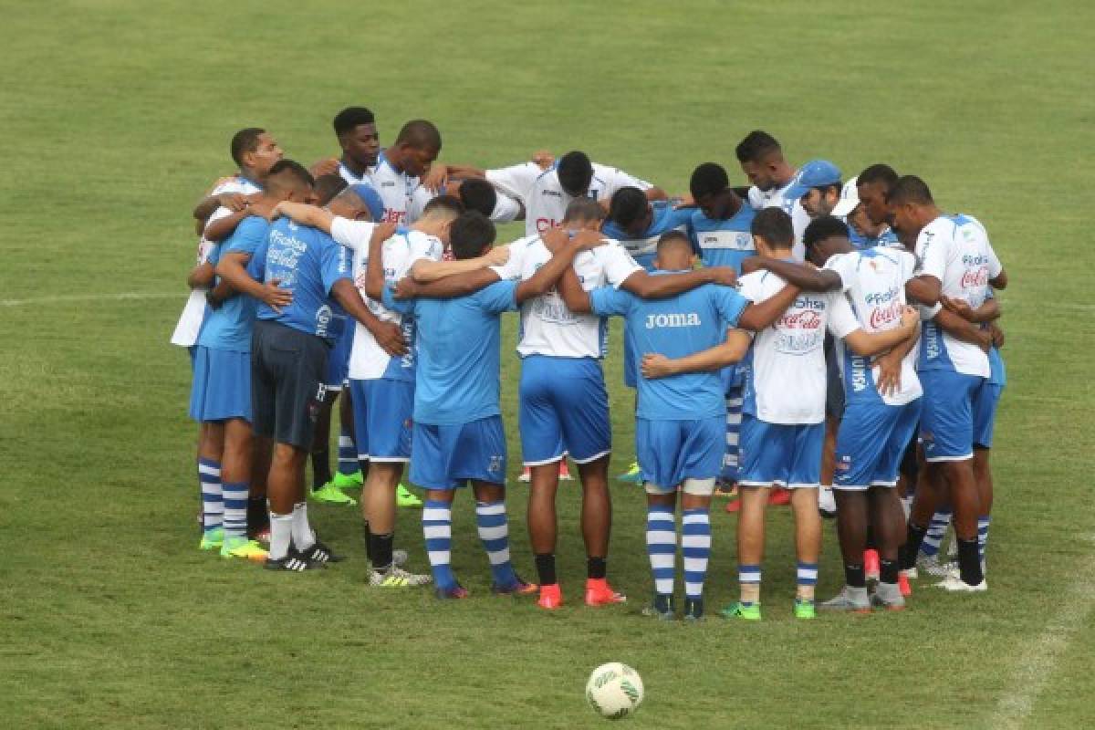 Jorge Luis Pinto le pide manejo de balón a la Selección de Honduras