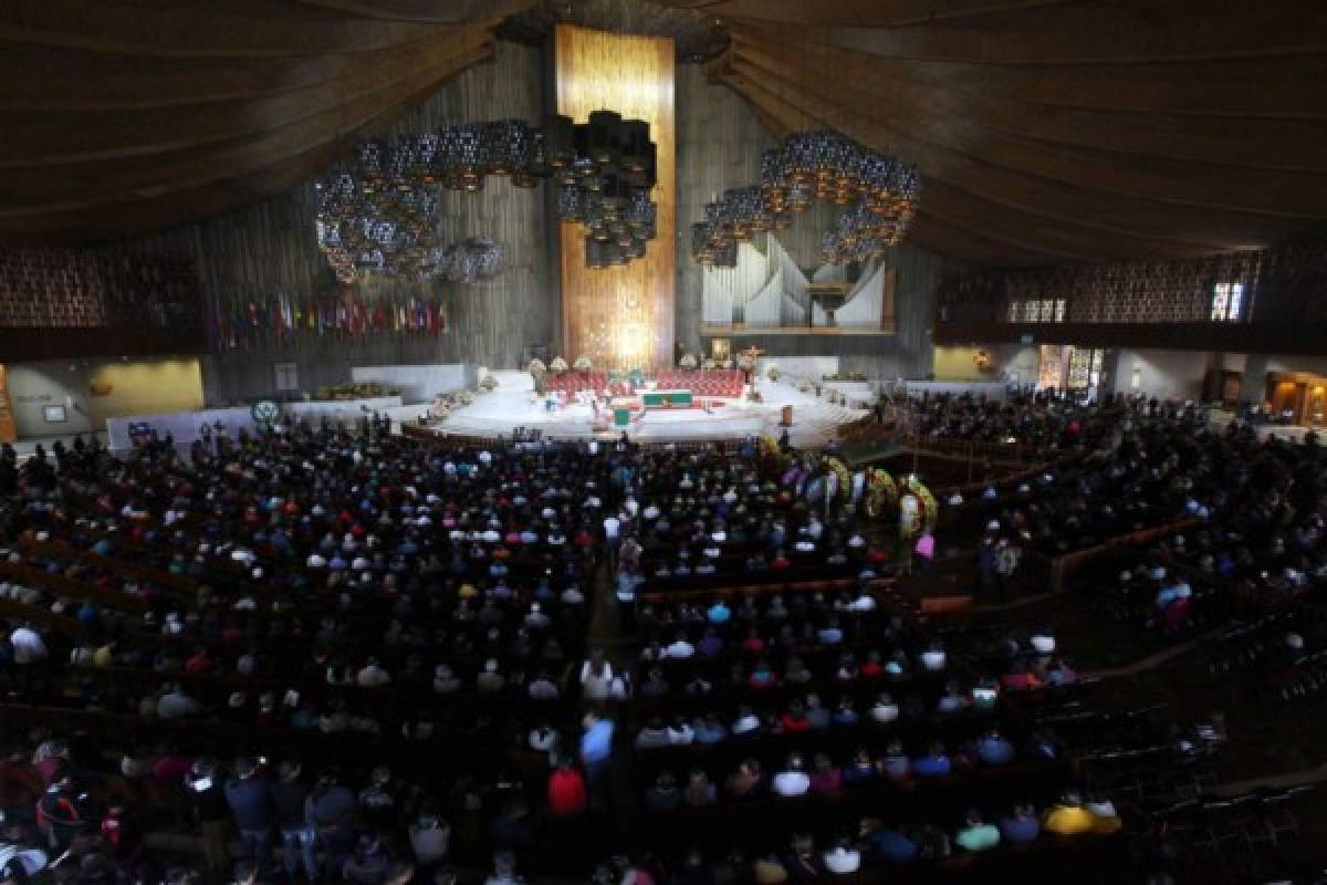 Padres piden por sus hijos desaparecidos a la Virgen de Guadalupe