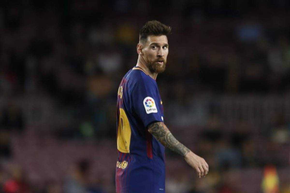 Messi catapulta al Barça en la Liga anotándole cuatro goles al Eibar en la victoria 6-1